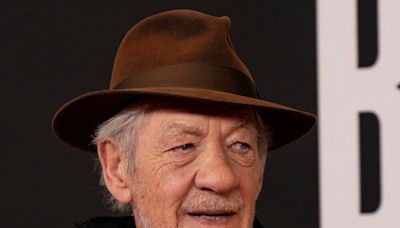 Ian McKellen stürzt von der Bühne: Schauspielstar im Krankenhaus