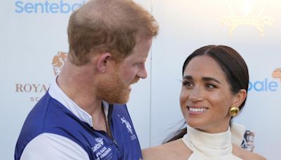 Meghan Markle se pone celosa: el incómodo momento con el príncipe Harry en un torneo de polo | Vídeo