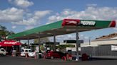 Nicaragua mantiene sobre cinco dólares el precio del galón de gasolina