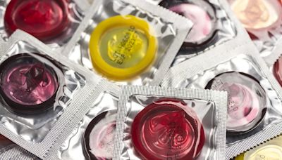 Encuentran sustancias químicas cancerígenas en varias marcas de condones y lubricantes