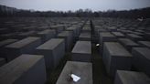 Photos: International Holocaust Remembrance Day