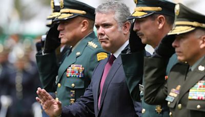 Desde Iván Duque y su esposa, hasta empresarios y políticos: los personajes espiados e interceptados en una operación secreta de la Policía