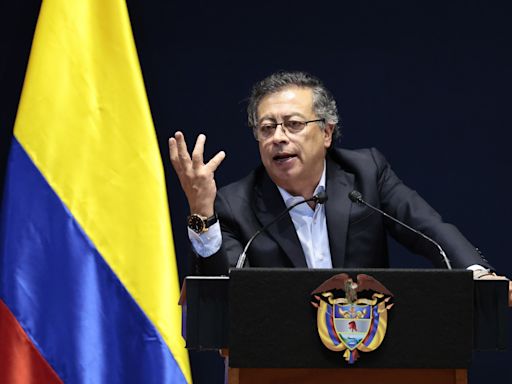 Gustavo Petro afirma que Claudia Sheinbaum colaboró con guerrilla colombiana del M-19