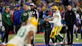 Rodgers y otros jugadores exigen césped natural en NFL