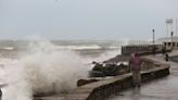 Aviso por olas de hasta cinco metros en Mar del Plata: qué es el ciclón extratropical en el Atlántico