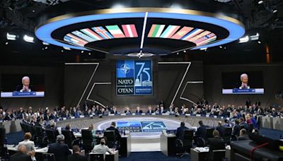Los aliados de la OTAN califican a China de "facilitador decisivo" de Rusia en la guerra de Ucrania, mientras el bloque observa las amenazas a la seguridad en Asia