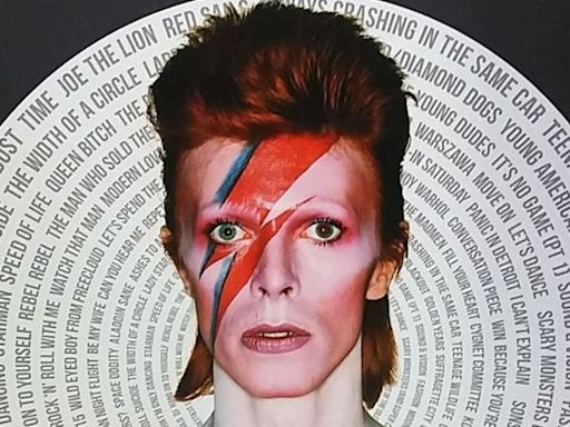 Álbum Diamond Dogs de David Bowie completa 50 anos