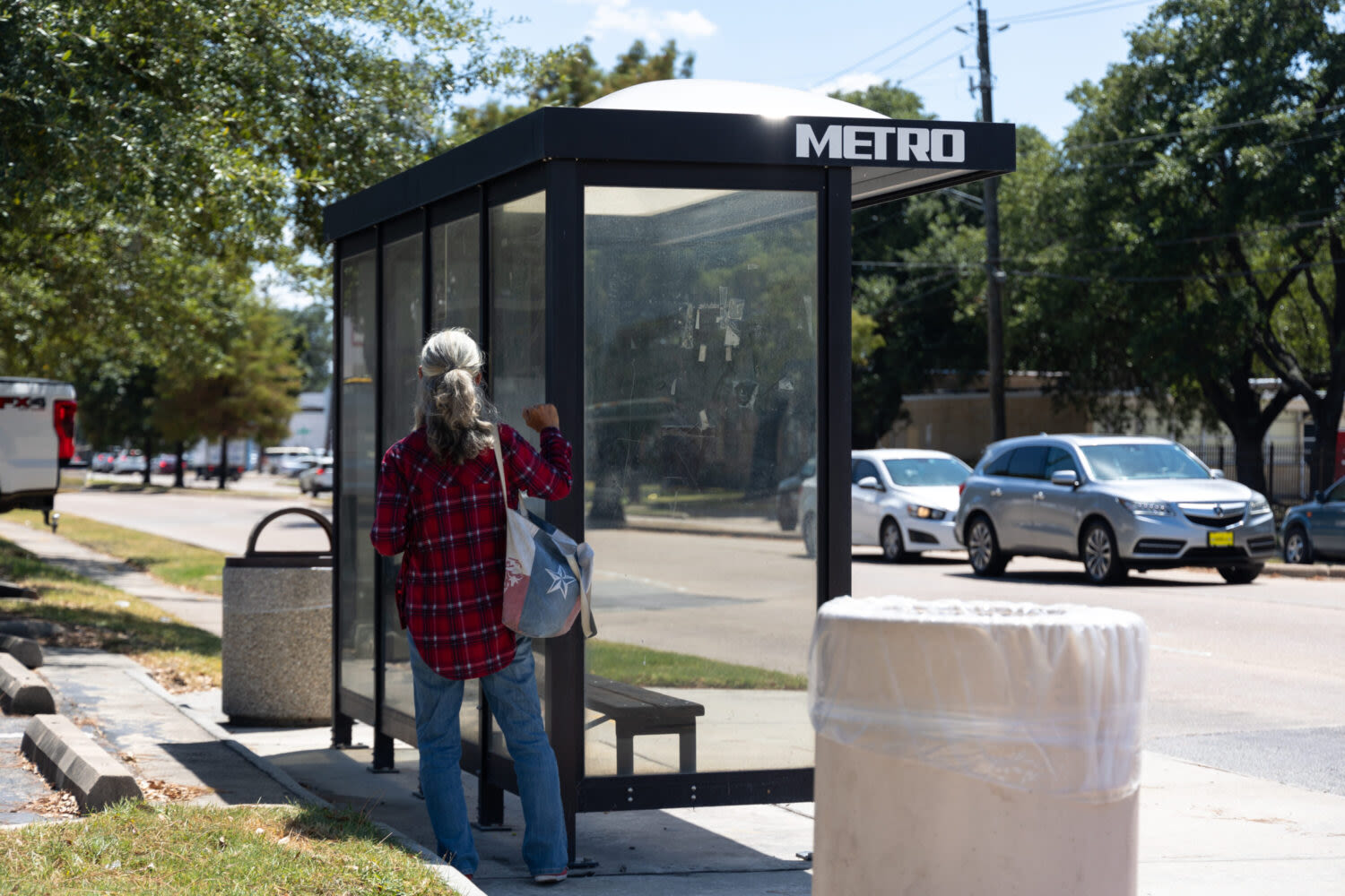 METRO transit authority shifts focus away from bus rapid transit to safety and cleanliness | Houston Public Media