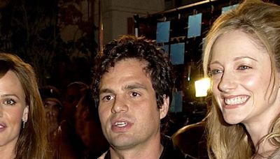 Jennifer Garner and Mark Ruffalo Say They’re ‘13 Going on Boomer’ in Funny New Reunion Video