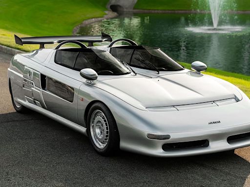 This Bonkers Italdesign Roadster With Two Cockpits Is Now Heading for Auction