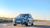 有興趣的人可以看真車了！Mini Countryman 進駐全台展示中心