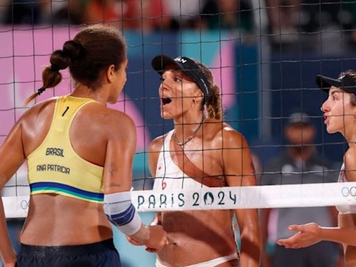 John Lennon como símbolo de paz: la genial ocurrencia del DJ del choque entre Brasil y Canadá en el voleibol playa - La Tercera