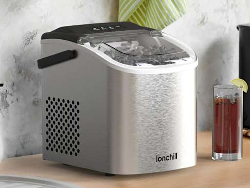 This bestselling portable ice maker can be yours for a cool $58 — save over 40%