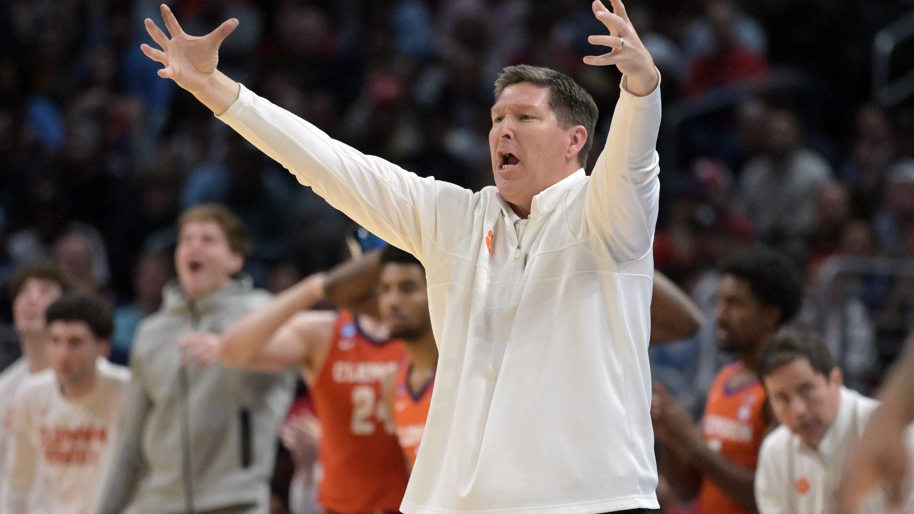 Clemson basketball coach Brad Brownell earns raise, extension after March Madness run