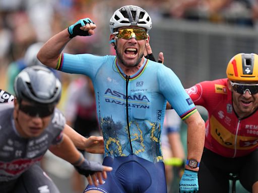 Mark Cavendish claims record-breaking 35th Tour de France stage win