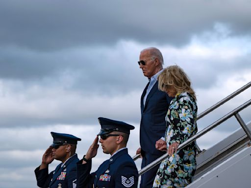 Biden Circle Shrinks as Democrats Fear Election Wipeout