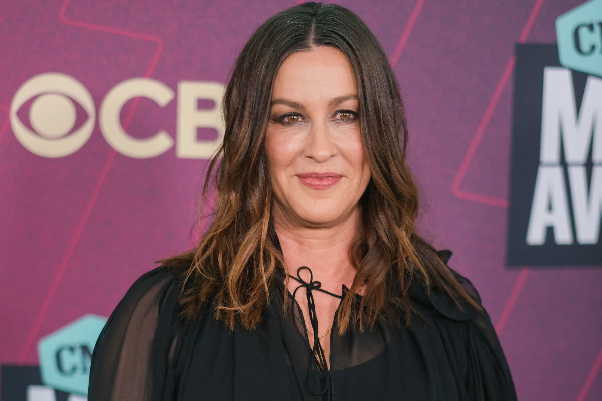 You Oughta Know That Alanis Morissette's Net Worth In 2024 Is Hard-Earned