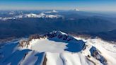 Declaran alerta amarilla para el volcán Puyehue, cerca del límite con Neuquén