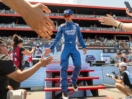 Kyle Larson makes another trip to Indianapolis as Brickyard 400 returns to speedway's oval - The Morning Sun