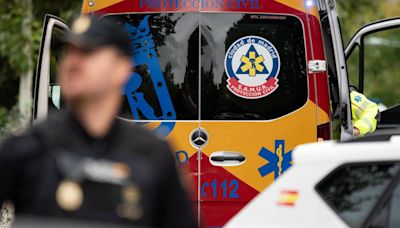 Un coche de la Policía Nacional invade una acera de Madrid y atropella a 7 personas, entre ellas un bebé