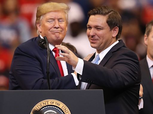 Reunión entre Trump y DeSantis fue sobre dinero, no sobre candidatura a vicepresidente, revelan fuentes