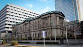 日本消費者支出連續第13個月下降 日銀恐被迫延後升息 | Anue鉅亨 - 外匯