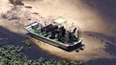 8 people hurt after airboat hits sandbar in central Florida