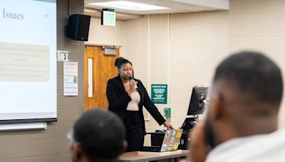 MSU students call for Juneteenth holiday pay - The State News