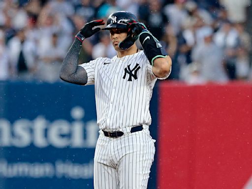 Yankees place Giancarlo Stanton on 10-day IL with left hamstring strain