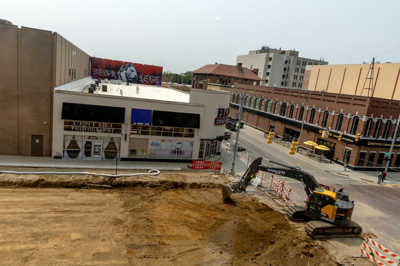 After re-laying 750,000 bricks, Flint’s Saginaw Street expected to reopen next week