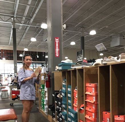 dsw-designer-shoe-warehouse-aventura 