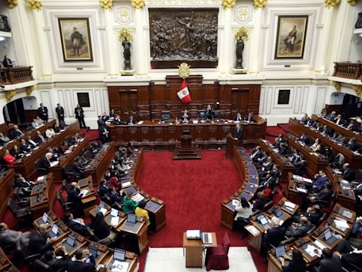 Congreso de Perú aprueba ley de amnistía que favorece a militares que cometieron delitos de lesa humanidad - La Tercera