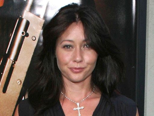 Beverly Hills, 90210 star Shannen Doherty dies aged 53