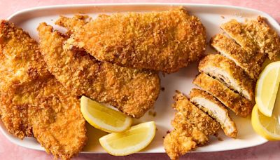 These Crispy Chicken Cutlets Are The Ultimate Comfort Classic