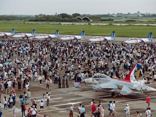 【空軍嘉義基地營區開放】主力戰機性能展示 國人見證勤訓成果 - 軍事