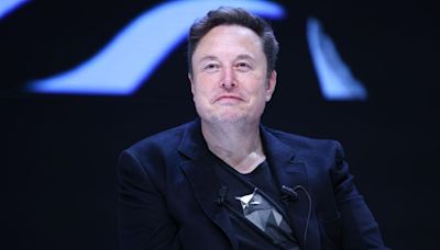 Musk defeats ex-Twitter staff seeking $500m in severance