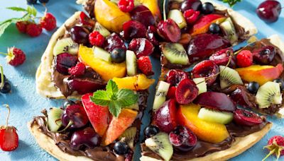 Fruit Pizza Is The Summer Dessert You've Been Looking For