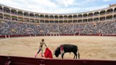 La tauromaquia se crece en el castigo de los políticos