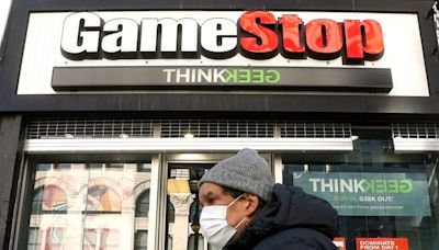 Las acciones de empresas populares en Internet caen tras los primeros resultados del informe trimestral de GameStop, lo que provoca nuevas ventas en el mercado Por Investing.com