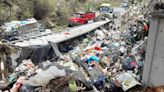 Volcadura de camión con 30 toneladas de basura deja daños en terrenos de Naucalpan | El Universal