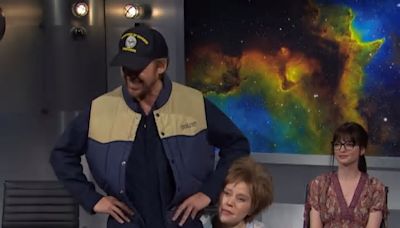 Ryan Gosling kept cracking up during infamous SNL alien skit with Kate McKinnon