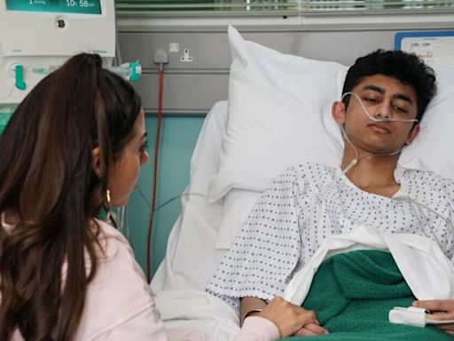 EastEnders drama as youngster collapses and receives sad health diagnosis