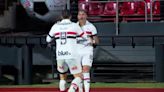 Luciano iguala gols e cartões no São Paulo e tem postura elogiada por Zubeldía: "Ele é assim"