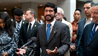 Casar leads 22 House Democrats in call for federal electric grid corridors in Texas