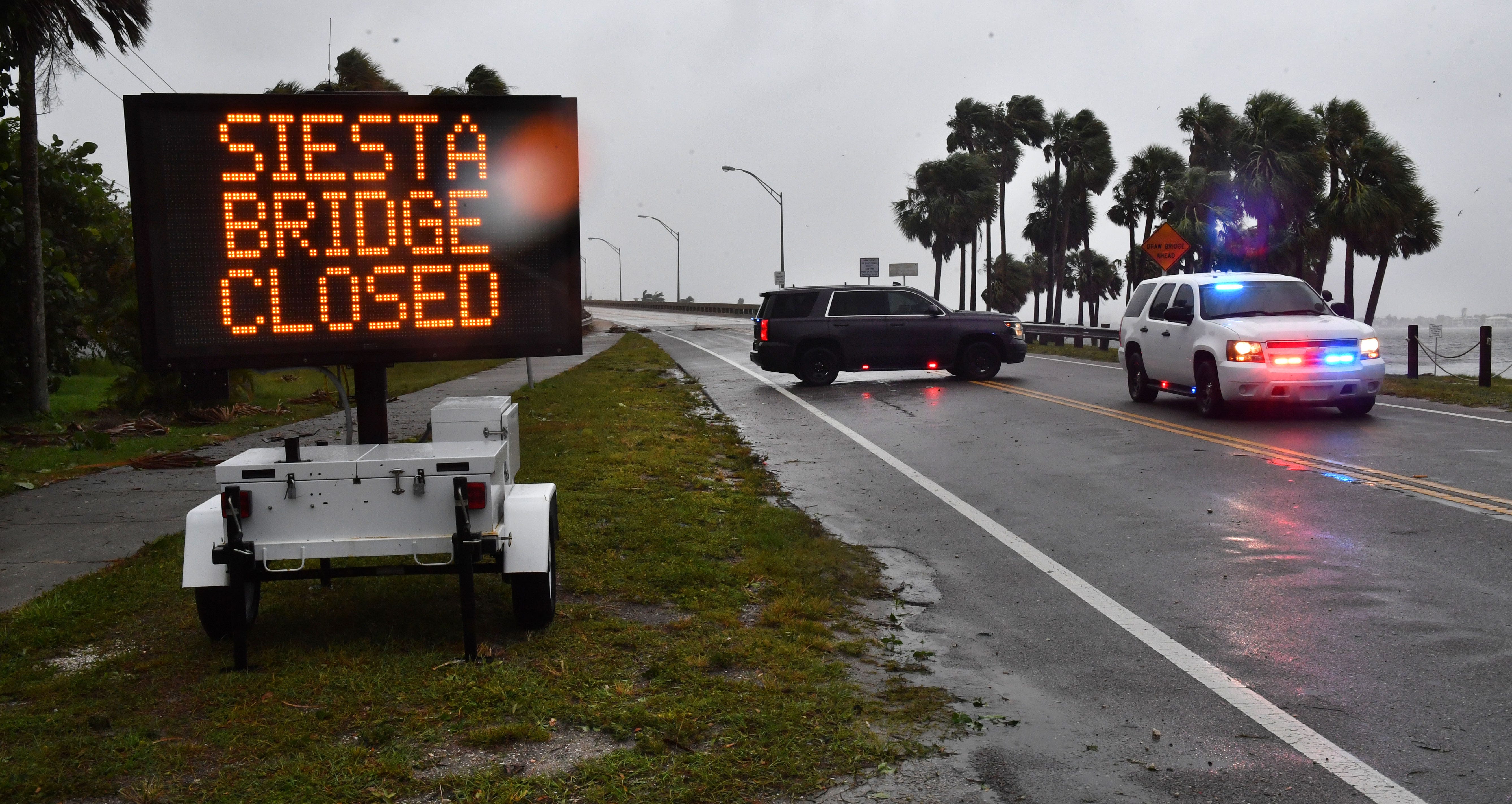 Live Hurricane Helene updates: Sarasota and Manatee continue to feel storm's impact