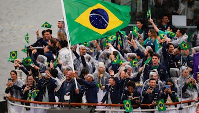 Olimpíadas 2024: Por que delegação do Brasil não ficou até o final da Cerimônia de Abertura?