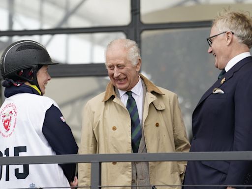 King smiles on visit to Queen Elizabeth II’s favourite horse show as he resumes public duties