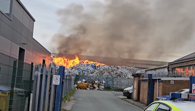 Residents told to shut windows as huge fire rages