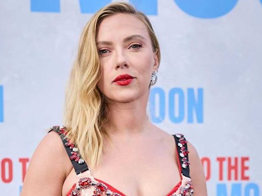 When Scarlett Johansson Revealed Why Her Marriage To Ryan Reynolds Ended, “There May Be A Competitive…”