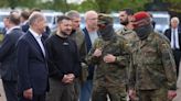 Zelenskyy and Scholz visited the military base where Ukrainian soldiers train